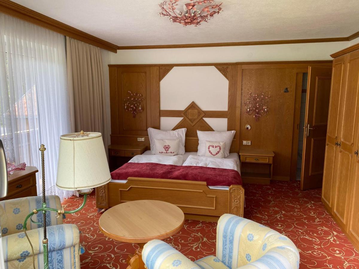 Gaestehaus Huber Holzgau Kültér fotó